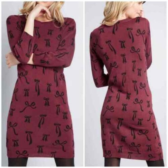 Modcloth Dresses & Skirts - Modcloth Sweater Dress with Bow Pattern